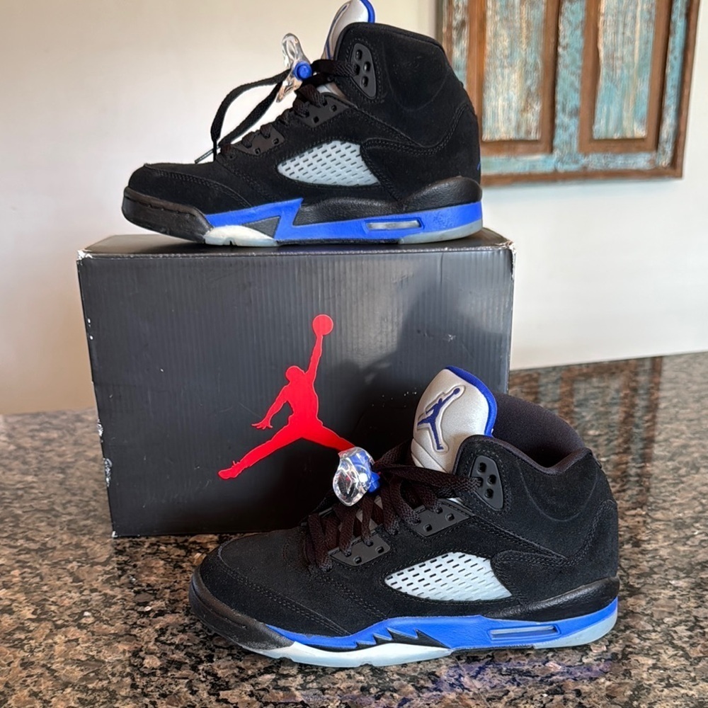 Air Jordan 5 retro Black and Blue Air Jordan Sneakers EUC 5.5Y or 7W